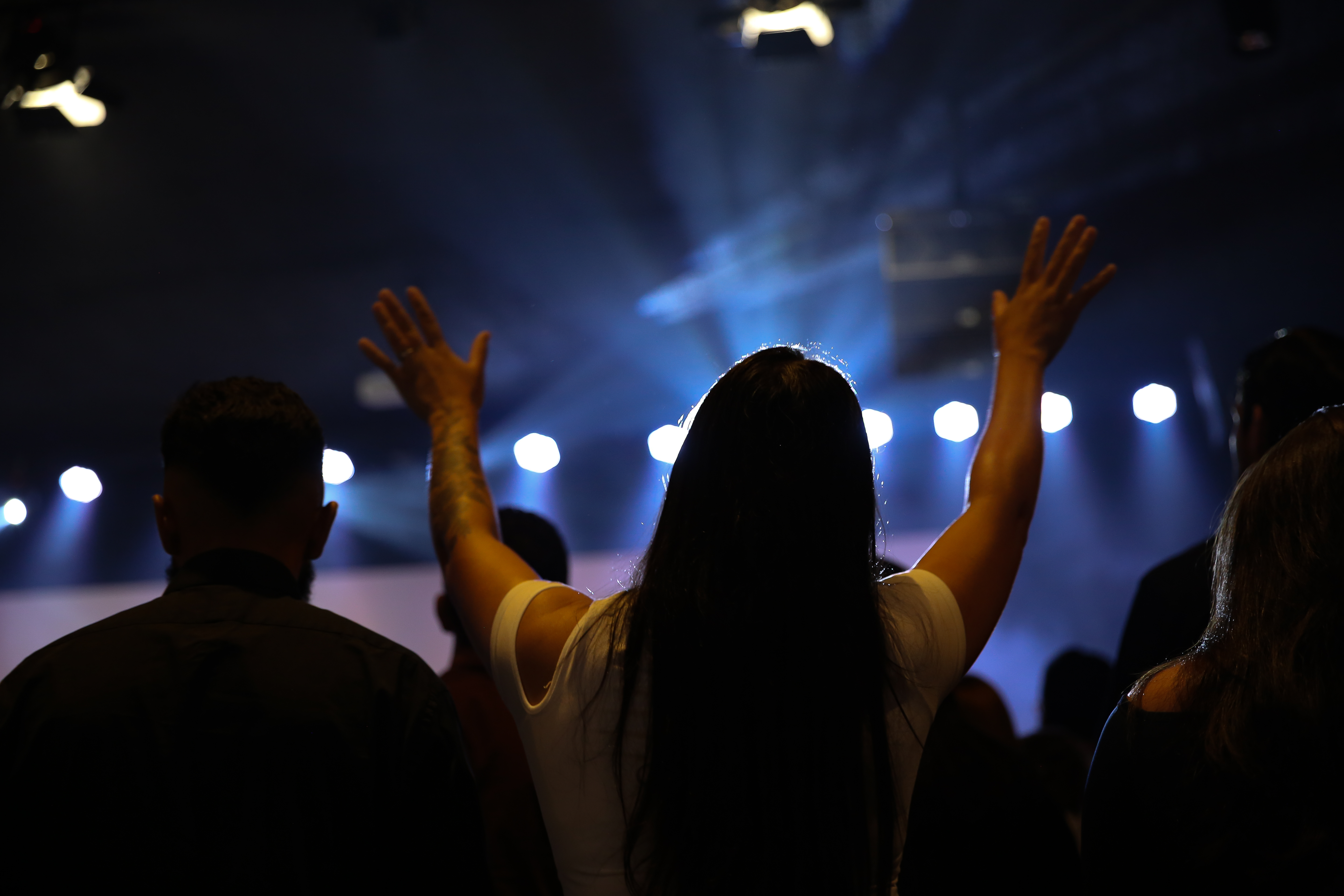 Pessoas da comunidade Injesus reunidas
